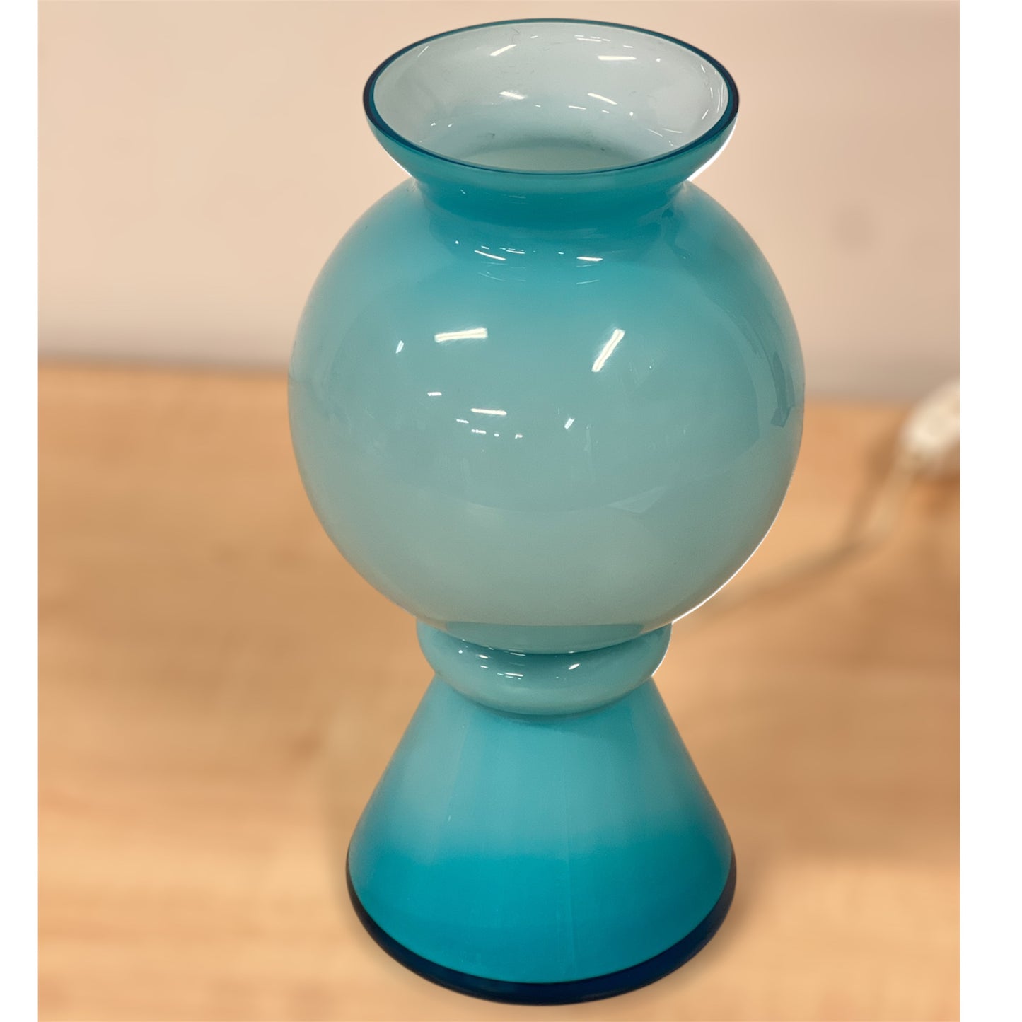 Närbild Turkos Bordslampa Glas Retro Vintage