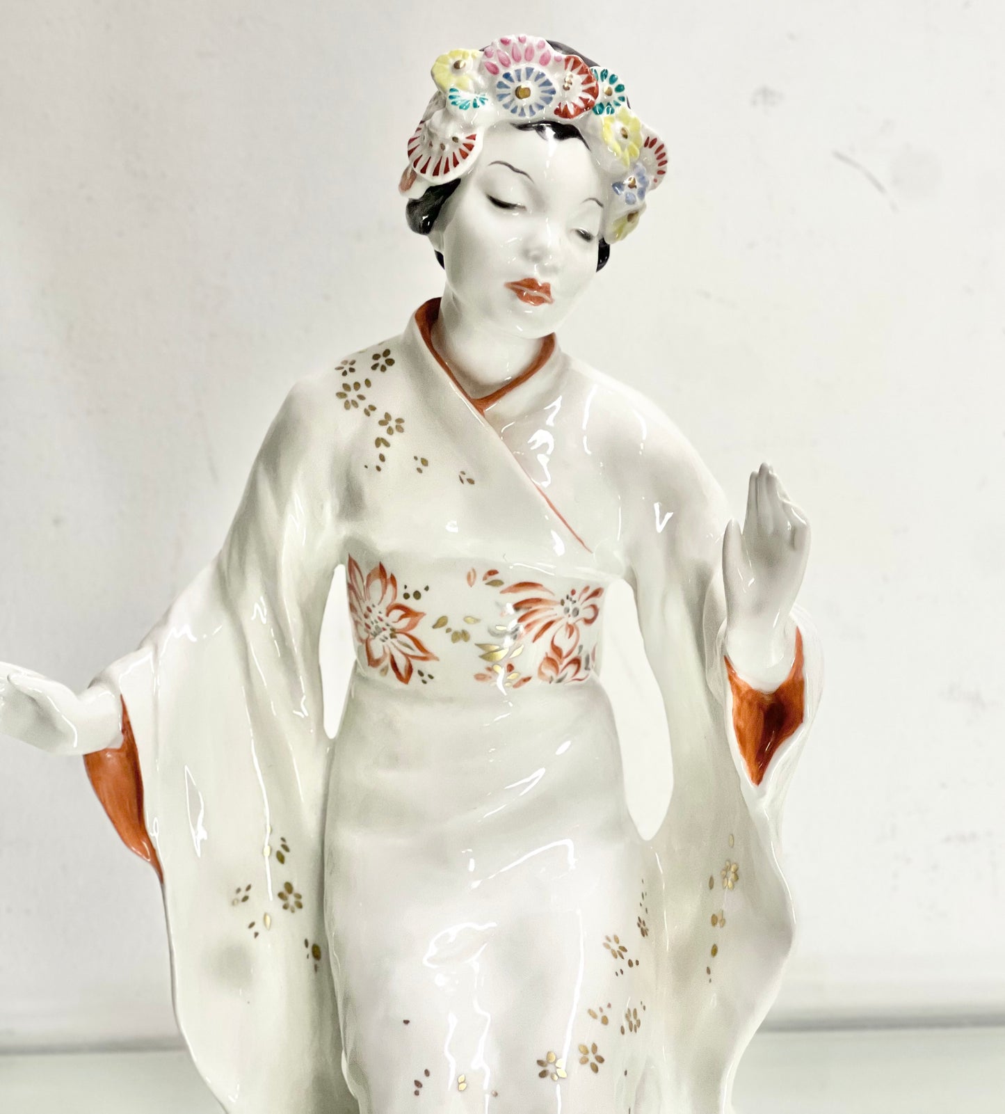 FIGURIN Rosenthal "Joy Kim" Porslin