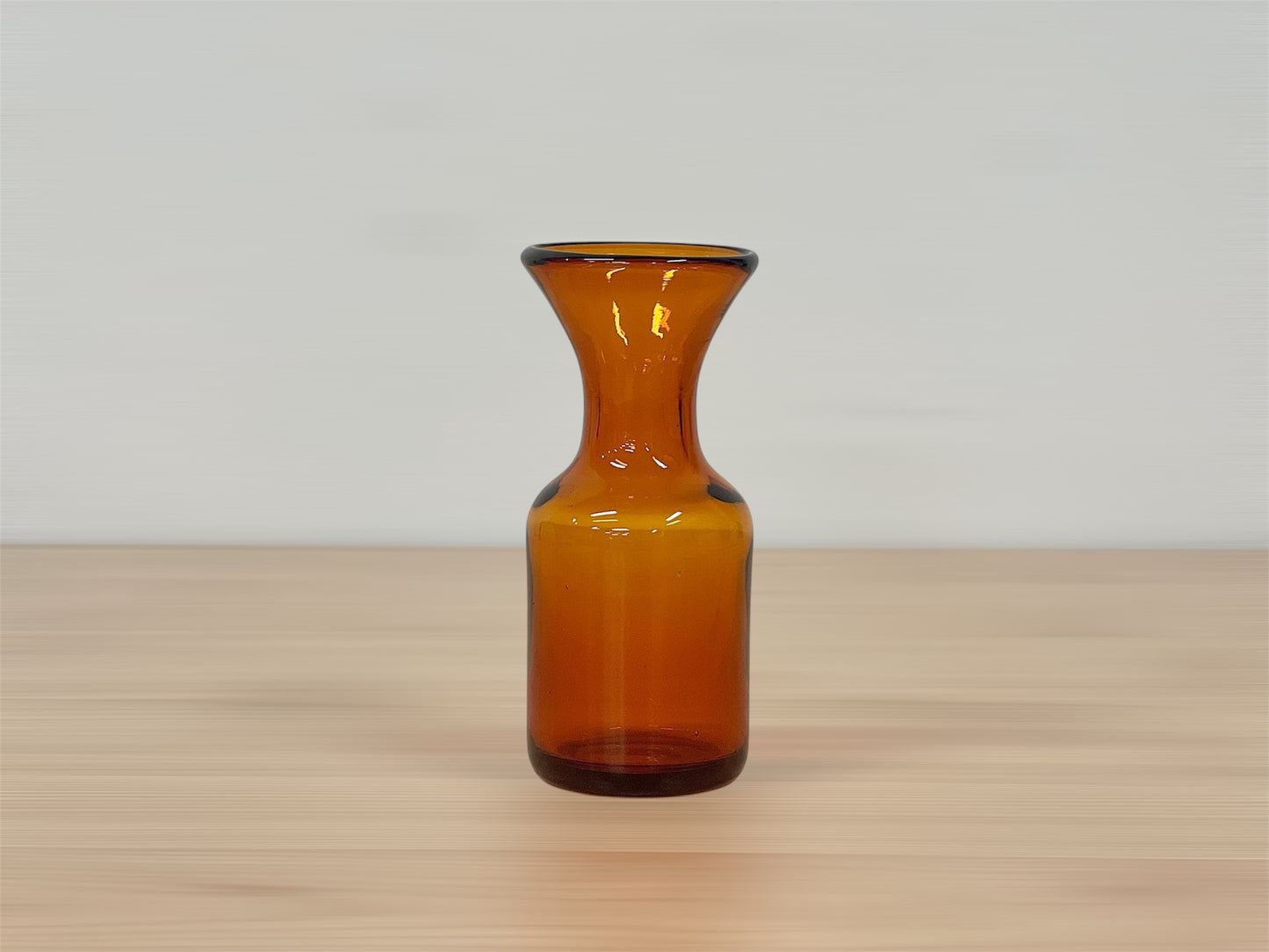 bild-framifrån-erik-höglund.konstglas-vas-brun