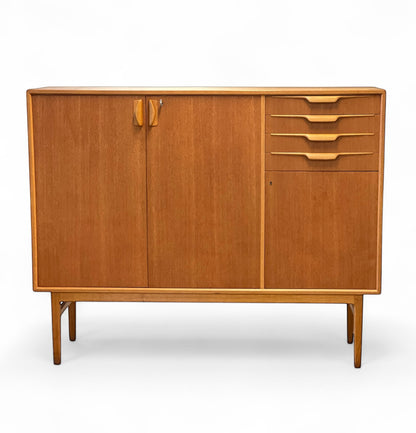Bertil Fridhagen "Facett" Skåp Bodafors Skänk Midcentury